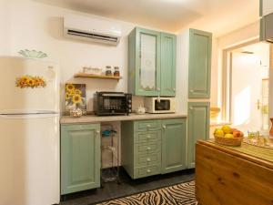 Apartment Il Girasole by Interhome