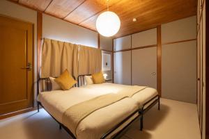 East RESIDENCE SANGENYA