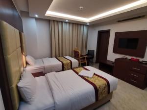 Grand Mirage Hotel