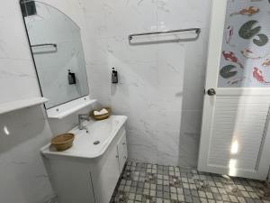 Bleu Oasis House - 2BR - Smart TV