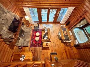 Ocoee Cabin Beautiful Cabin On The Rivers Edge