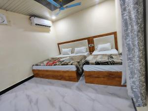 Hotel Diamond inn Mathura
