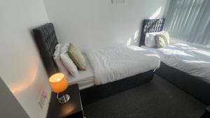 Sangha House - Ensuite Rooms with Shared Kitchen Facilities