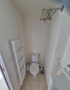 Studio plain-pied, terrasse, parking, plage à 30m