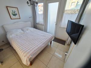 Studio plain-pied, terrasse, parking, plage à 30m