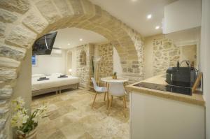 FRGK Entire Building 4 Apartments Perfect for Groups Cannes Events