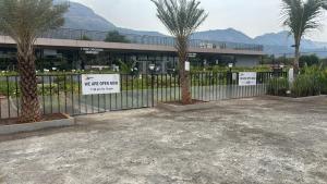 7 Tree Resort & Restaurant