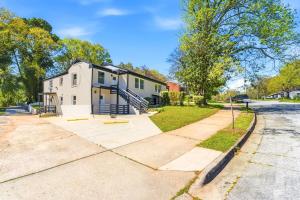 Comfortable 2 Bedroom Lounge Near Downtown Atl Sleeps 4 Free Parking