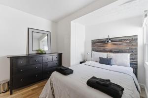 Comfortable 2 Bedroom Lounge Near Downtown Atl Sleeps 4 Free Parking
