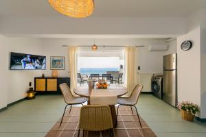 Agali 2 maizonette front of the sea