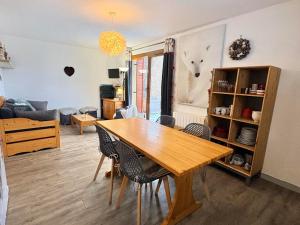 Magnifique T3 rénové 4-6 pers avec terrasse, pied des pistes, wifi gratuit, équipements complets - FR-1-265-165