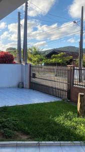 Casa Ubatuba 3 Quartos Verão PROMO Perto Mar SFS Ar Condicionado Wi-Fi