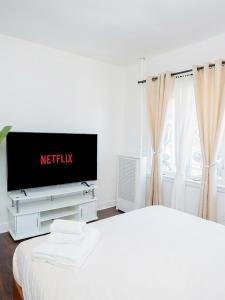 Stylish Bright Stay with Free Parking 15 Min to NYC