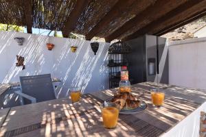 Casa Delfin! Large villa with private pool & sea and mountain views