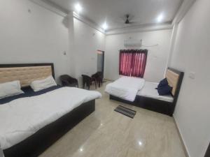 Hotel New Anuj Palace