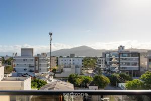 Apto em Cond. c churrasq. priv. no Centro ILG0307
