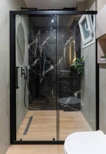 URBAN LUXURY 2 BR