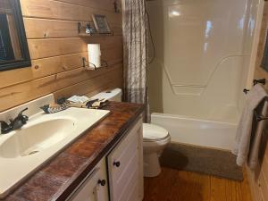 Ducks Nest Retreat- Close to Ocoee river