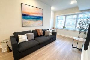 Classic Luxury and Comfy 1 BR Apt - Center City