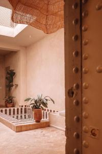 Private Riad Elijad with pool