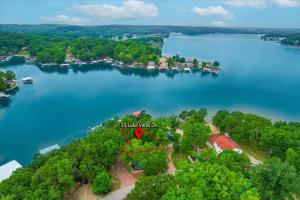 The Kelleys Lakefront Escape LOTO