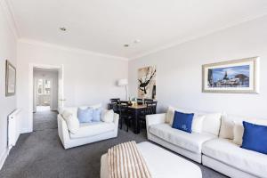 BnBNova - 2BR - West End - Near Edinburgh Castle