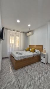 Your home in Alicante near Postiguet Beach!