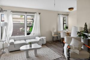 Cozy House next to UCLA, Santa Monica