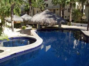 La Costa Condominious