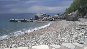 Το Χαρούμενο Σπίτι Στο Λιβαδι