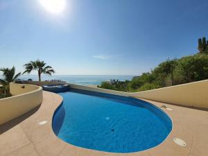 OCEAN VIEW Walk to Beach WIFI