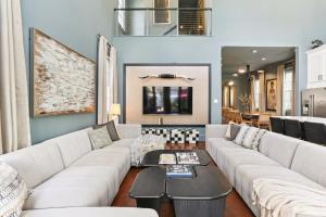 Designer Home on Magazine Pool and Spa