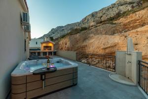 Mimice Hills Penthouse