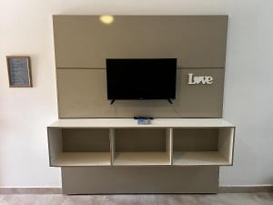 loft calmo p família, piscina e perto da praia