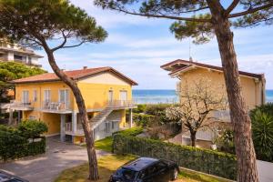 Al Mare residence