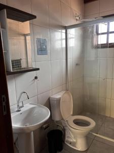 chalé confortável, cond. reservado - 5min da praia