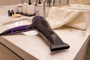 Lindo apê p 4 pessoas 49 M| Pinheiros|Faria Lima