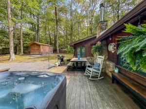 Iconic Private DCL Lakefront Cabin Hot Tub