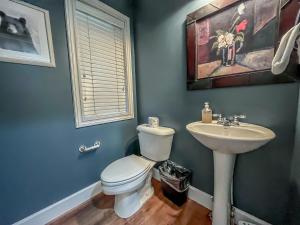 New: Lakefront Luxury Home with Private Indoor Heated Pool