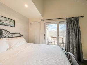 Fab Lakeview Lake Access Dock Slip Hot Tub