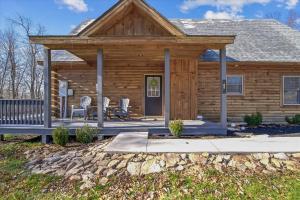 Sundance Summit: A 4 BR retreat in a Ski-inSki-out Community near Wisp
