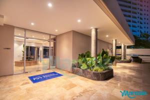 Cozy studio with ocean and pool views