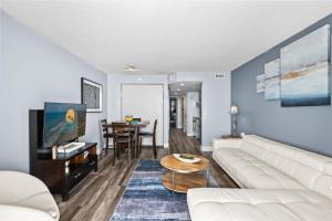 Oceans One Resort Unit 404 - Oceanfront