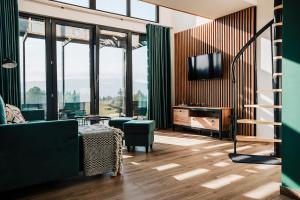 Folwark Soblówka - Domek Szmaragd oraz Bursztyn z sauną i widokiem na góry