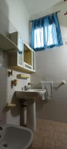 Typical Carloforte house right in the center img4