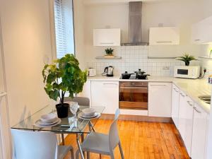 2 Bedroom Flat near Kings Cross Station - Central London Stay
