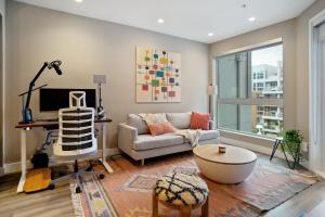 WeHo 1 BR w Work Setup by Anyplace - 11297