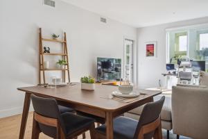 Playa Vista 2 BR w Work Setup by Anyplace - 11636