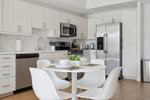 Playa Vista 1 BR w Work Setup by Anyplace - 11637