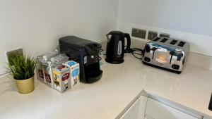 Morden 2 Bedroom Apartment with lift and Free Parking